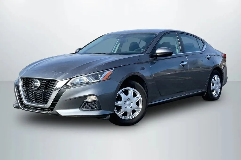 Gray 2021 Nissan Altima 2.5 S Sedan 4D for sale in Janesville, WI