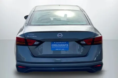 More photos of 2021 Nissan Altima 2.5 S Sedan 4D at Cool Car Guys, WI