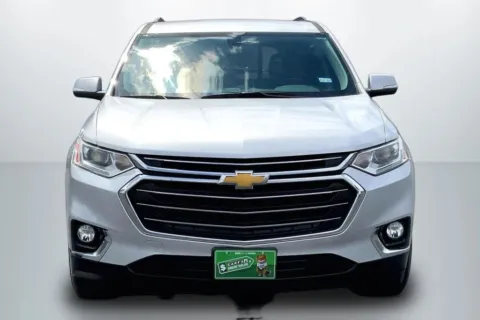 Another view of 2021 Chevrolet Traverse LT Sport Utility 4D for sale in Janesville, WI at Cool Car Guys