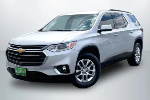 Silver 2021 Chevrolet Traverse LT Sport Utility 4D for sale in Janesville, WI