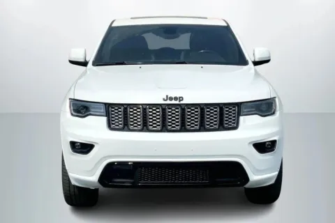 Another view of 2020 Jeep Grand Cherokee Altitude Sport Utility 4D for sale in Janesville, WI at Cool Car Guys