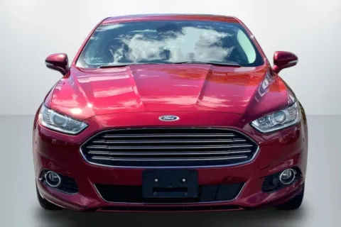 Another view of 2016 Ford Fusion SE Sedan 4D for sale in Janesville, WI at Cool Car Guys