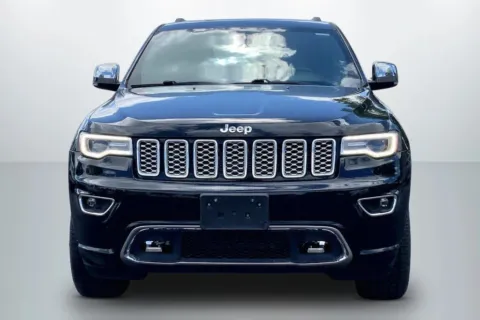 Another view of 2020 Jeep Grand Cherokee Overland Sport Utility 4D for sale in Janesville, WI at Cool Car Guys