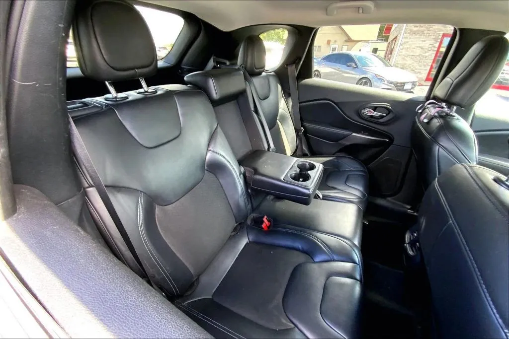 2020 Jeep Cherokee Latitude Plus - Photo 27