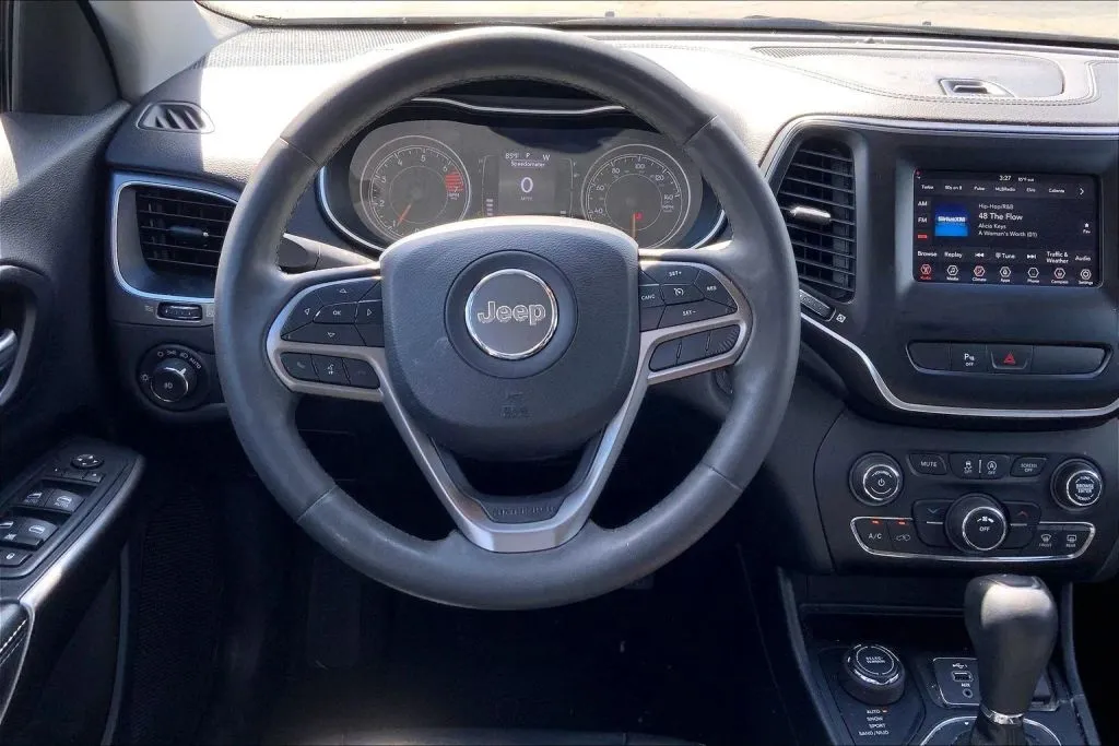 2020 Jeep Cherokee Latitude Plus - Photo 6