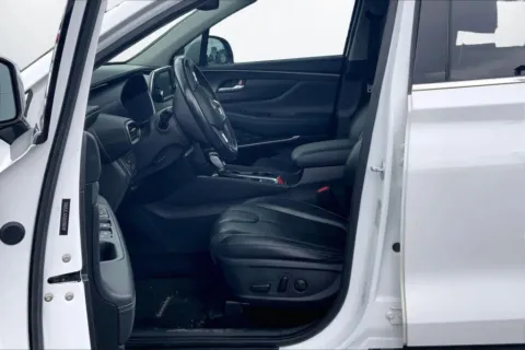 Another view of 2020 Hyundai Santa Fe 2.0T SEL Sport Utility 4D for sale in Janesville, WI at Cool Car Guys