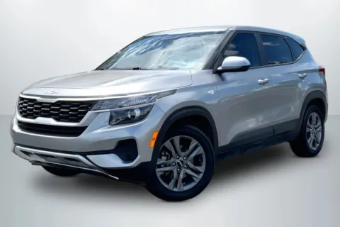 Gray 2023 Kia Seltos LX Sport Utility 4D for sale in Janesville, WI