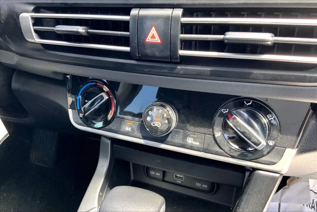 2023 Kia Seltos LX - Photo 31