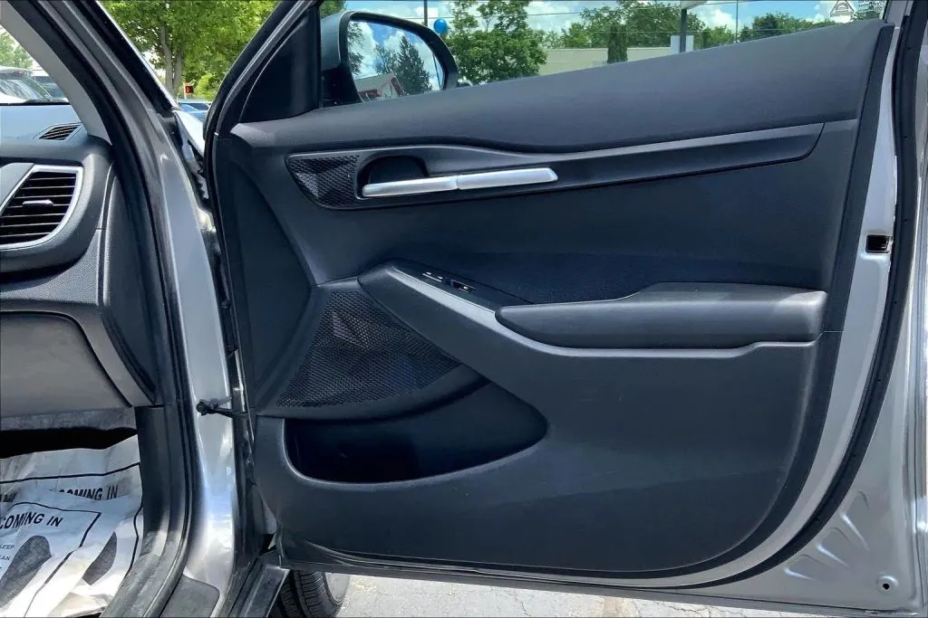 2023 Kia Seltos LX - Photo 24