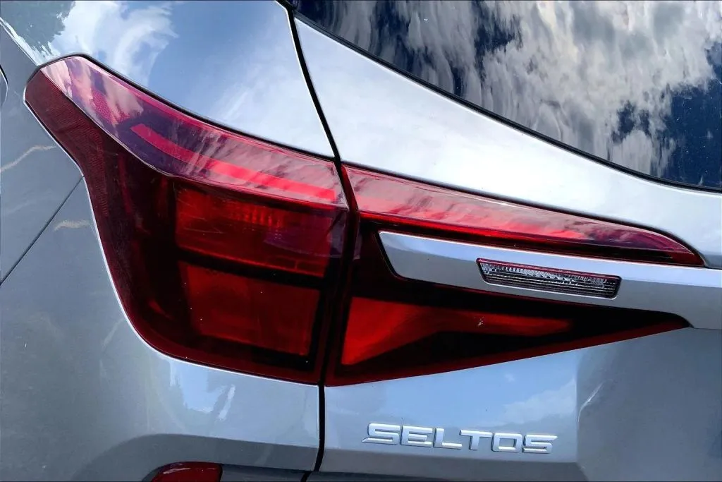 2023 Kia Seltos LX - Photo 29