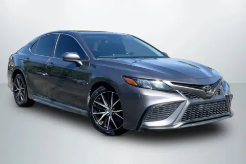 Photos of 2021 Toyota Camry SE Sedan 4D for sale in Janesville, WI at Cool Car Guys