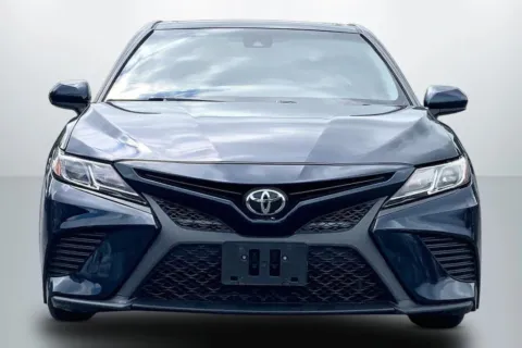 Another view of 2019 Toyota Camry SE Sedan 4D for sale in Janesville, WI at Cool Car Guys