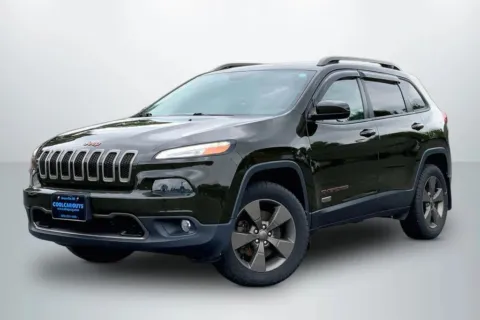 Green 2016 Jeep Cherokee 75th Anniversary Sport Utility 4D for sale in Janesville, WI