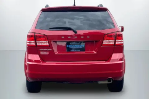 More photos of 2018 Dodge Journey SE Sport Utility 4D at Cool Car Guys, WI