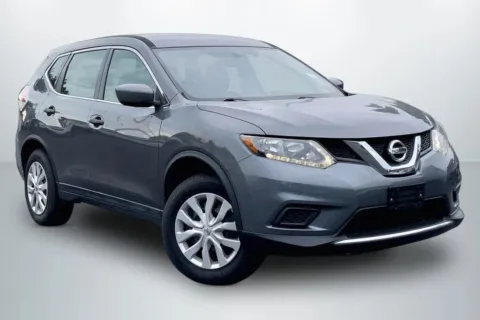 Photos of 2016 Nissan Rogue S Sport Utility 4D for sale in Janesville, WI at Cool Car Guys