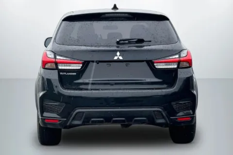 More photos of 2020 Mitsubishi Outlander Sport ES Sport Utility 4D at Cool Car Guys, WI