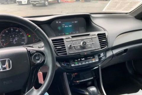 More photos of 2017 Honda Accord Sport SE Sedan 4D at Cool Car Guys, WI