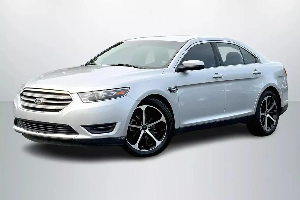2015 Ford Taurus SEL Sedan 4D for sale in Janesville, WI