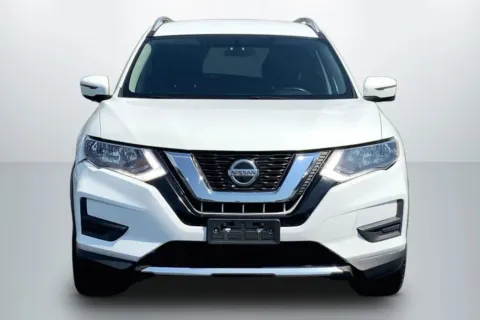 Another view of 2018 Nissan Rogue SV Sport Utility 4D for sale in Janesville, WI at Cool Car Guys