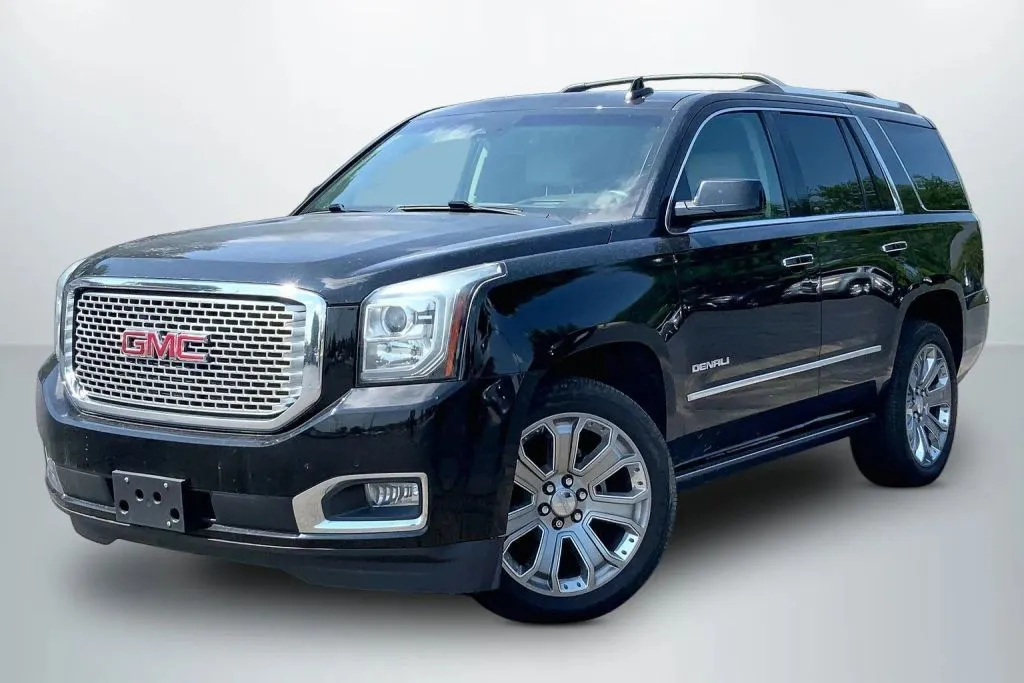 2017 GMC Yukon Denali Sport Utility 4D for sale in Janesville, WI