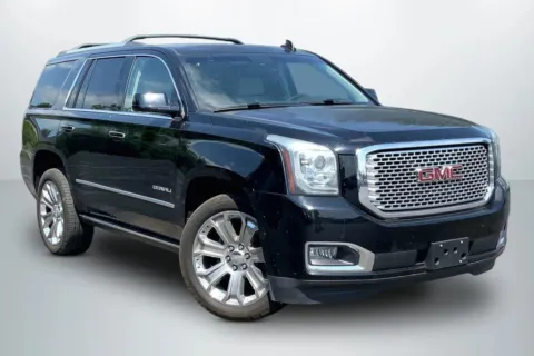 Photos of 2017 GMC Yukon Denali Sport Utility 4D for sale in Janesville, WI at Cool Car Guys