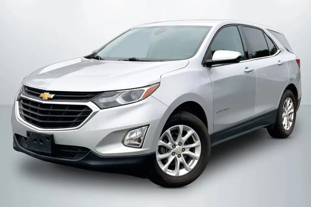 Silver 2020 Chevrolet Equinox LT Sport Utility 4D for sale in Janesville, WI