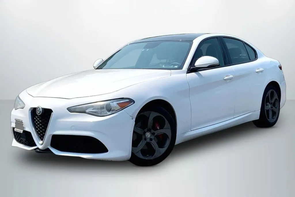 White 2017 Alfa Romeo Giulia Sedan 4D for sale in Janesville, WI