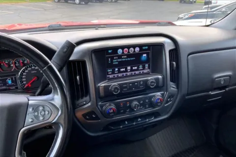 More photos of 2018 Chevrolet Silverado 1500 Crew Cab LT Pickup 4D 5 3/4 ft at Cool Car Guys, WI