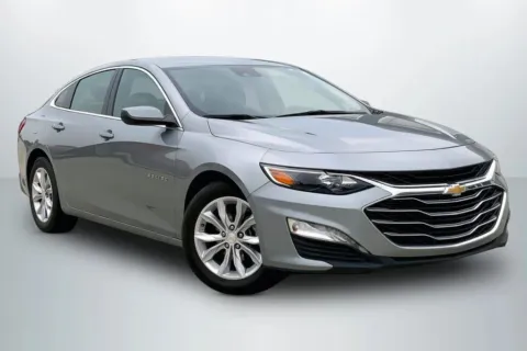 Photos of 2025 Chevrolet Malibu 1LT Sedan 4D for sale in Janesville, WI at Cool Car Guys