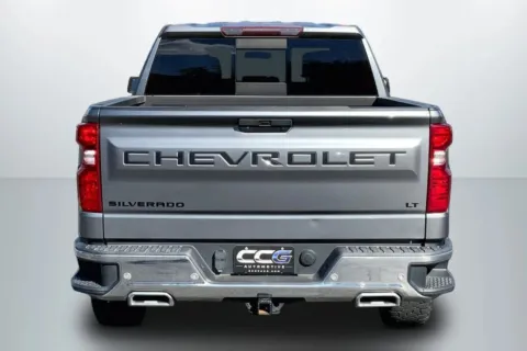 More photos of 2021 Chevrolet Silverado 1500 Crew Cab LT Pickup 4D 5 3/4 ft at CCG Automotive, WI