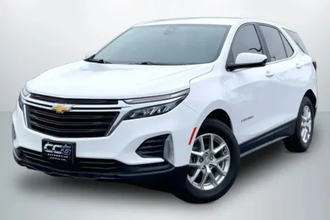 White 2022 Chevrolet Equinox LT Sport Utility 4D for sale in Janesville, WI