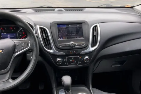 More photos of 2022 Chevrolet Equinox LT Sport Utility 4D at CCG Automotive, WI