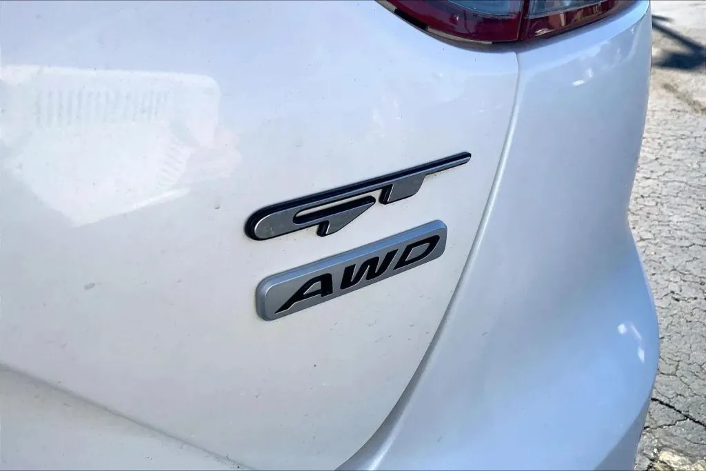 2022 Kia Stinger GT2 - Photo 14