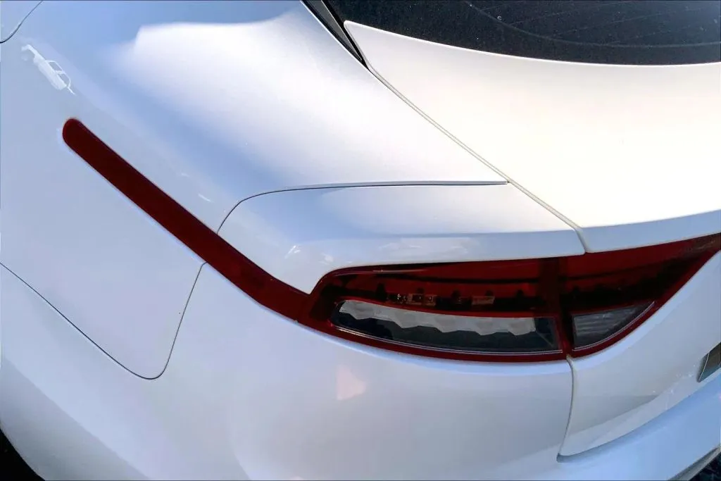 2022 Kia Stinger GT2 - Photo 29