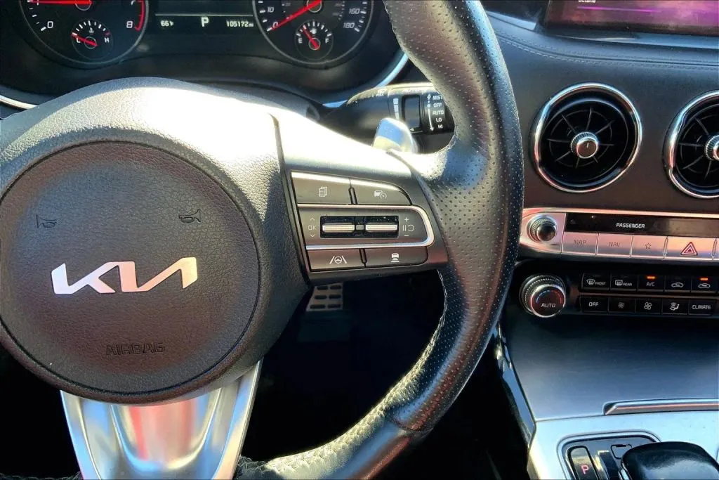 2022 Kia Stinger GT2 - Photo 19