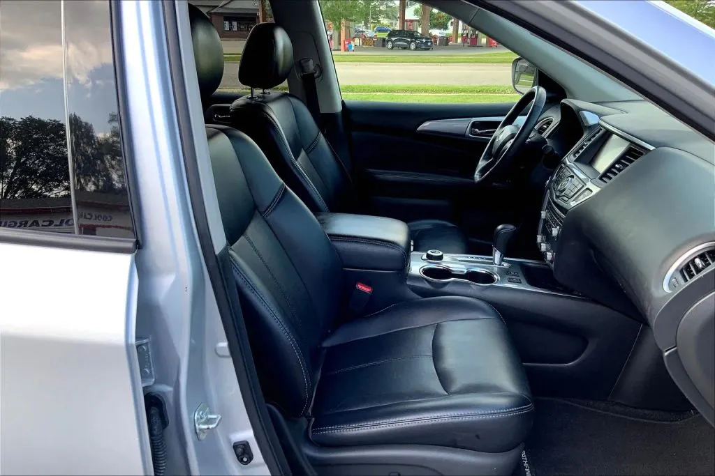 2019 Nissan Pathfinder SL - Photo 7