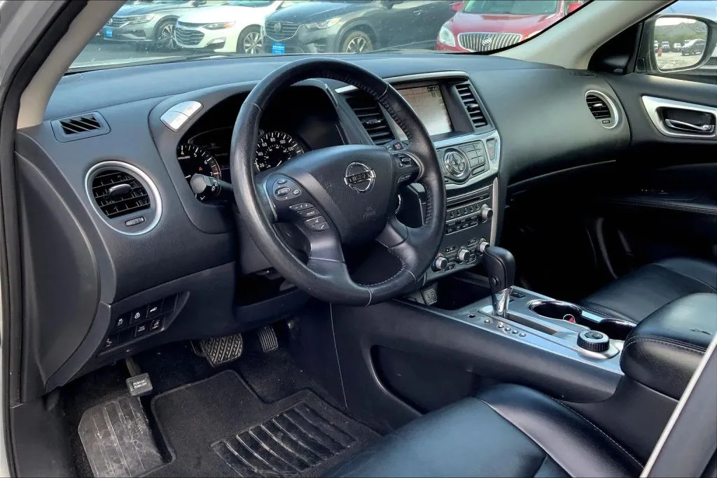 2019 Nissan Pathfinder SL - Photo 12