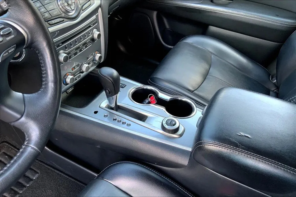 2019 Nissan Pathfinder SL - Photo 16