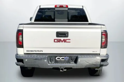 More photos of 2018 GMC Sierra 1500 Crew Cab SLT Pickup 4D 5 3/4 ft at CCG Automotive, WI