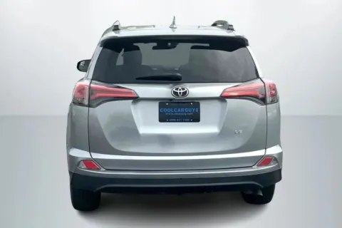 More photos of 2018 Toyota RAV4 LE Sport Utility 4D at CCG Automotive, WI