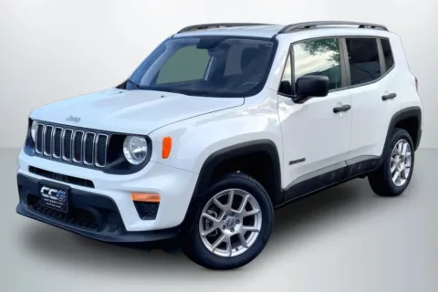White 2019 Jeep Renegade Sport SUV 4D for sale in Janesville, WI