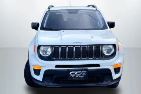 Another view of 2019 Jeep Renegade Sport SUV 4D for sale in Janesville, WI at CCG Automotive