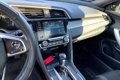 More photos of 2020 Honda Civic EX Coupe 2D at CCG Automotive, WI