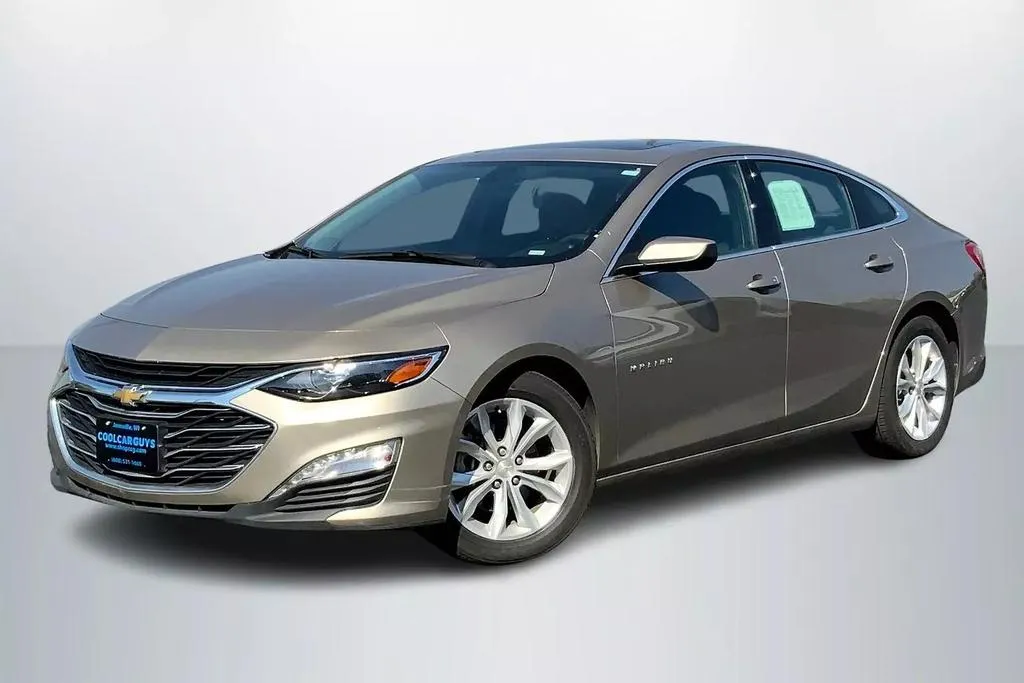 2022 Chevrolet Malibu LT Sedan 4D for sale in Janesville, WI