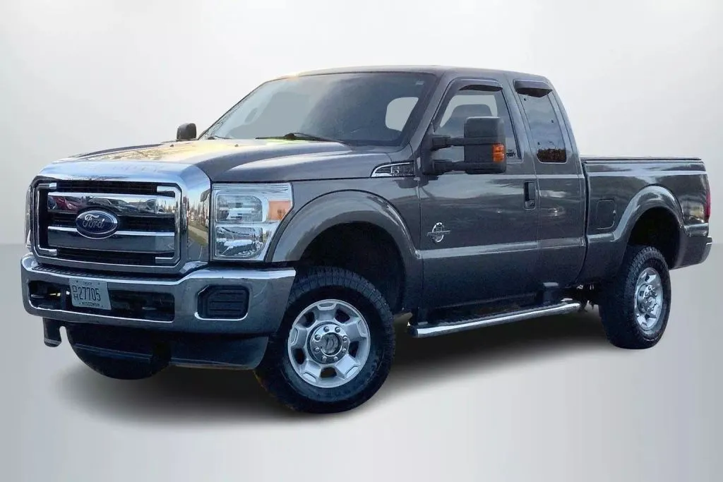 2012 Ford F350 Super Duty Super Cab XL Pickup 4D 6 3/4 ft for sale in Janesville, WI