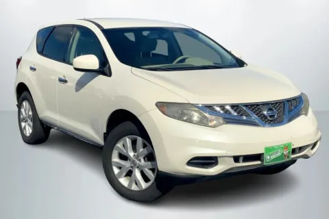 Photos of 2014 Nissan Murano S Sport Utility 4D for sale in Janesville, WI at Cool Car Guys