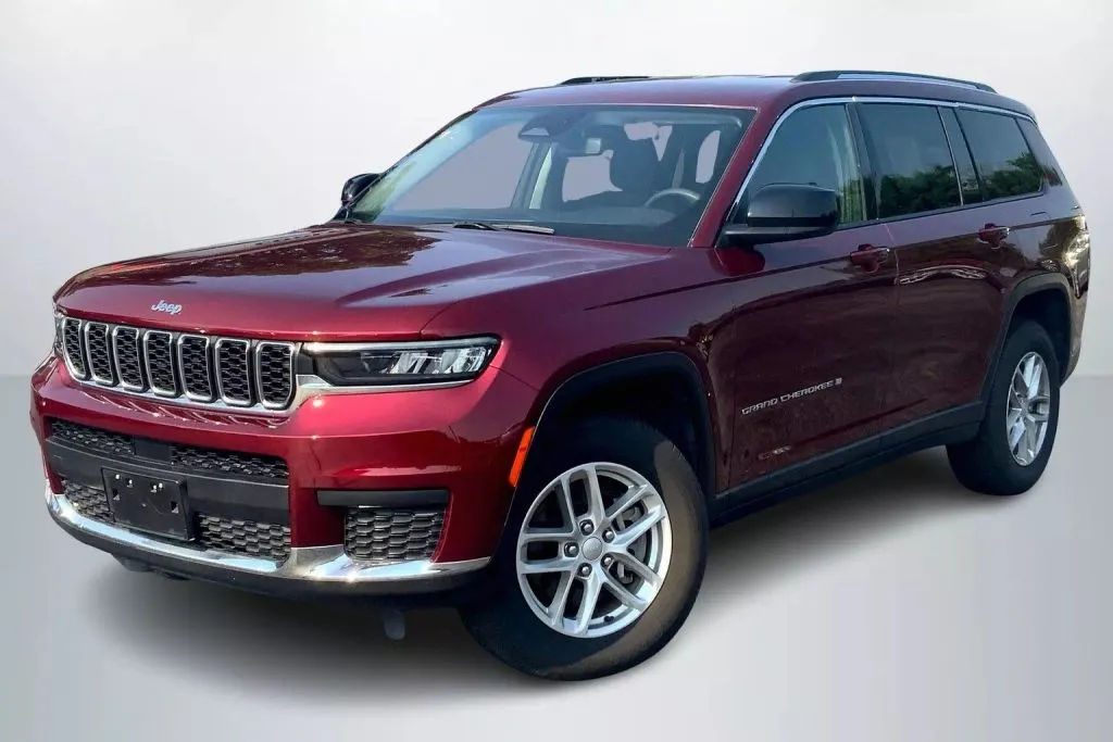 Red 2023 Jeep Grand Cherokee L Laredo Sport Utility 4D for sale in Janesville, WI
