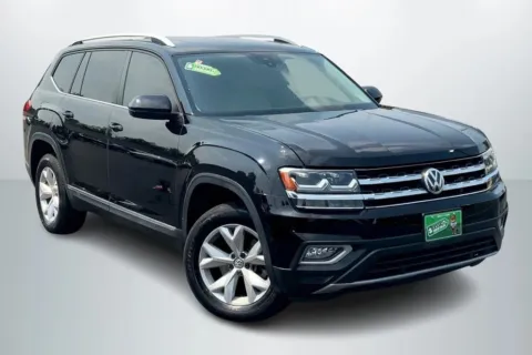 Photos of 2018 Volkswagen Atlas SEL 4Motion Sport Utility 4D for sale in Janesville, WI at Cool Car Guys
