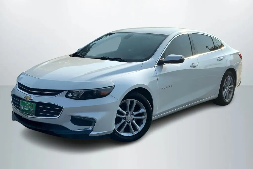 White 2016 Chevrolet Malibu LT Sedan 4D for sale in Janesville, WI