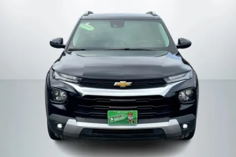 Another view of 2021 Chevrolet Trailblazer LT Sport Utility 4D for sale in Janesville, WI at Cool Car Guys